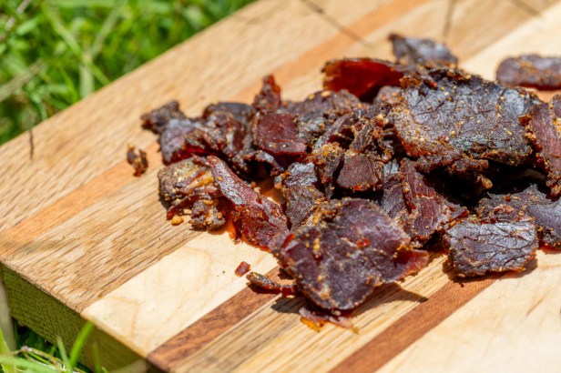 Biltong vs Jerky: The Expert Guide to Choosing Your Perfect&nbsp;Protein